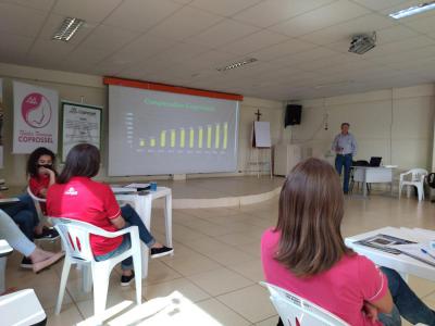 Coprossel explica as diretrizes e Ã¡reas estratÃ©gicas da cooperativa para mulheres do PDLF 